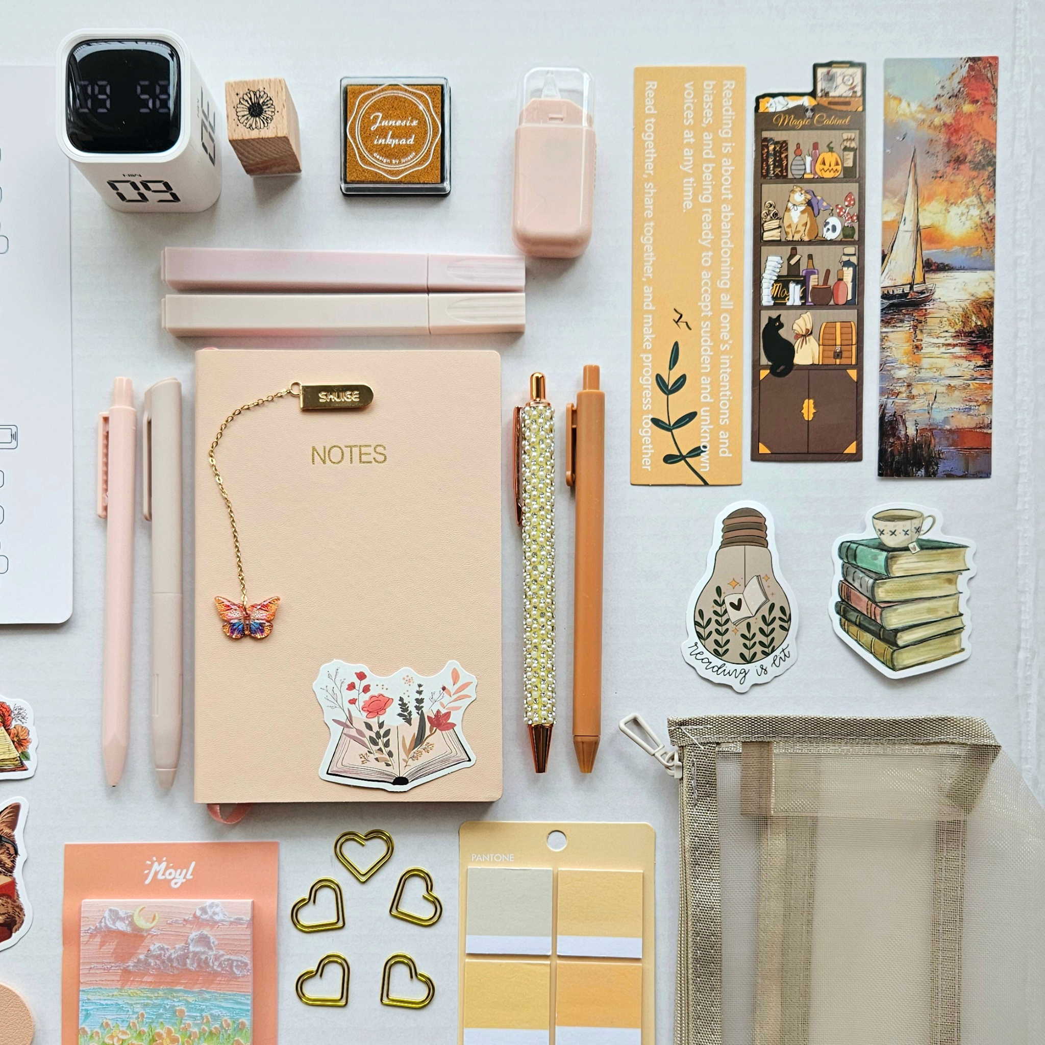 🍂 Soft Beige – Deluxe Bookish Bundle