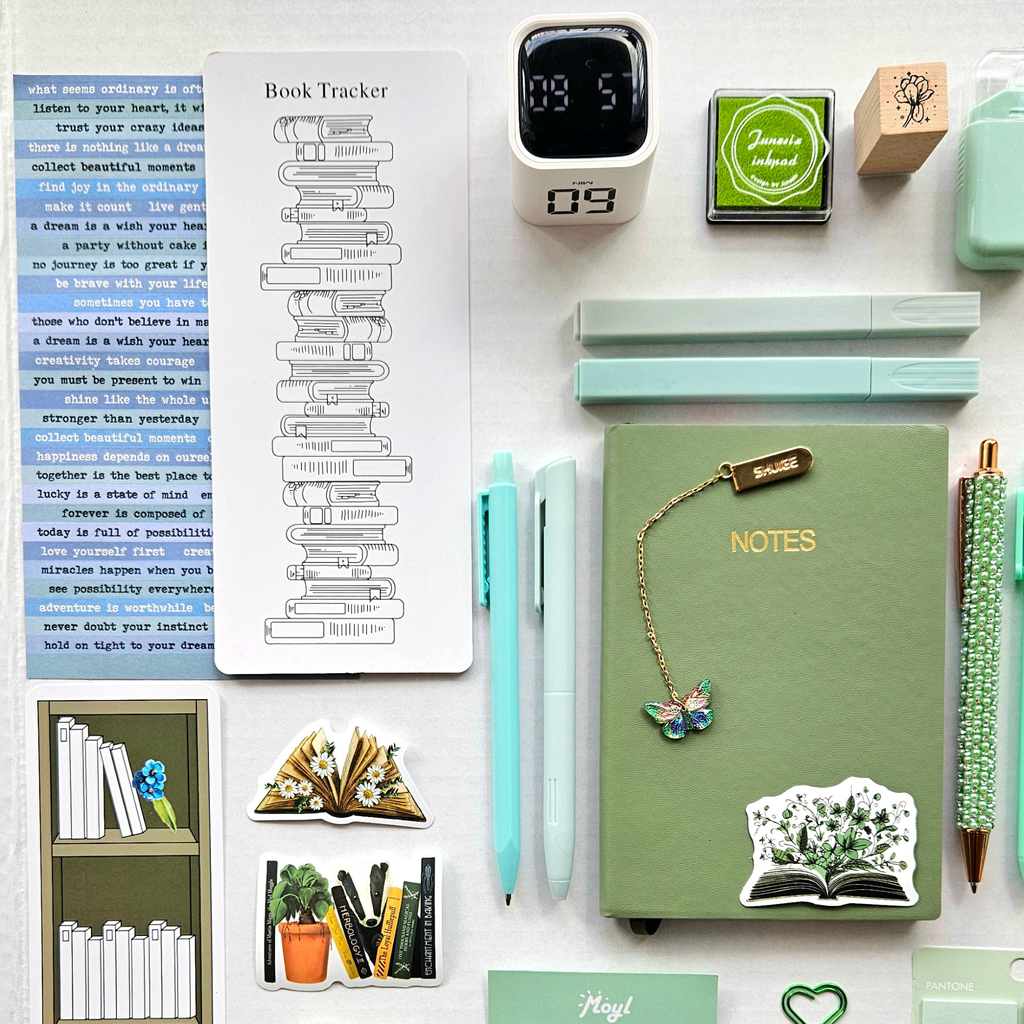 🌿Calm Green Reader – Deluxe Bookish Bundle