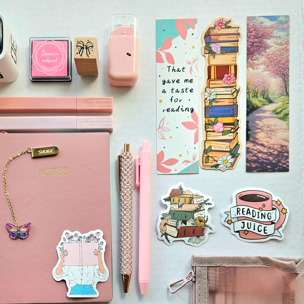 🌸 Soft Pink Romance – Deluxe Bookish Bundle