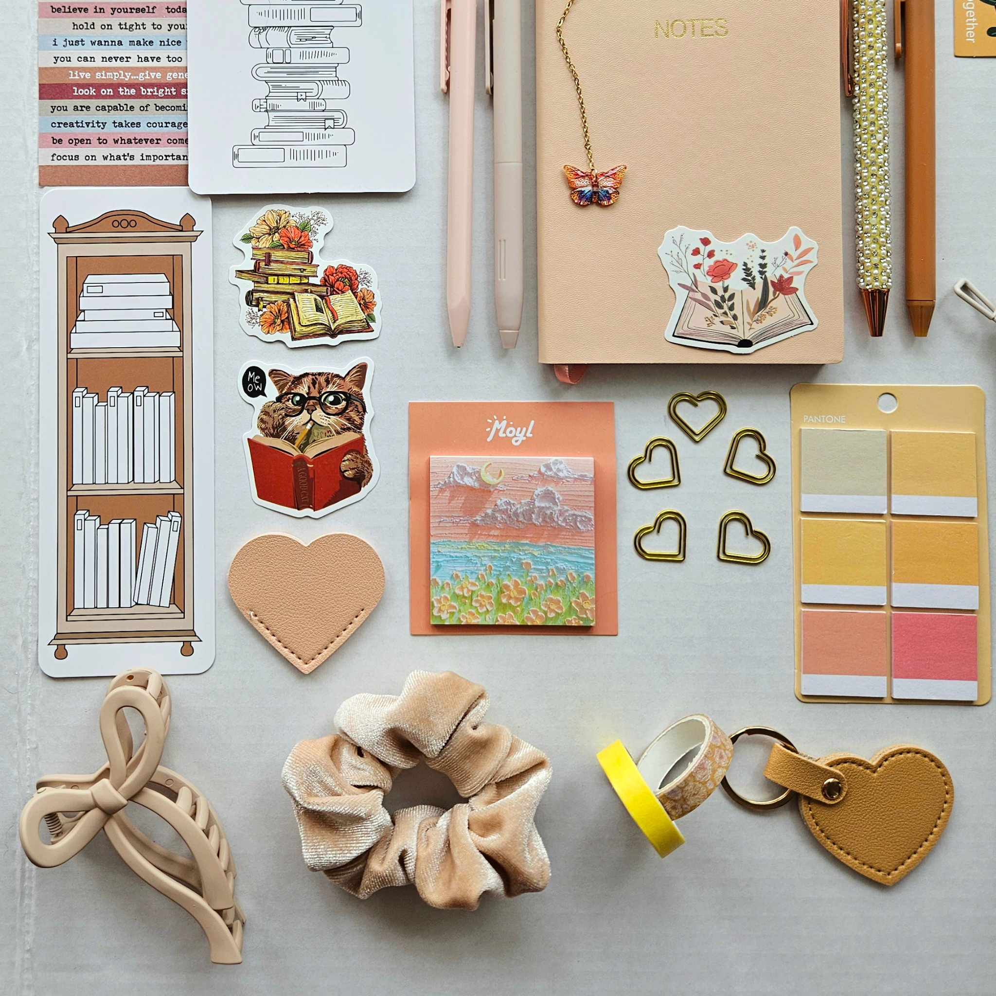 🍂 Soft Beige – Deluxe Bookish Bundle