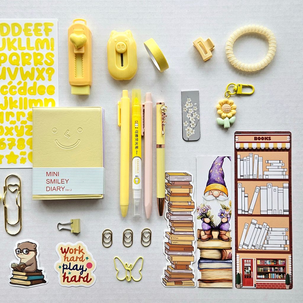 ☀️ Sunny Mood - Yellow Mini Bookish Bundle